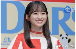 乃木坂46一ノ瀬美空、ほっそり美脚際立つジャケットコーデ披露「ビジュが良すぎる」「スタイル良すぎ」の声