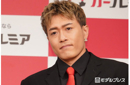 GENERATIONS中務裕太、鍛え抜かれた圧巻の肉体美公開「彫刻みたい」「完璧な逆三角形」と反響