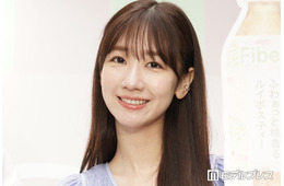 柏木由紀、白のワンショルドレスで美肩際立つ「女神のよう」「さすがのスタイル」の声