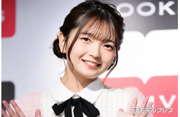 元AKB48福留光帆、美脚映えるミニスカコーデ多数公開「バランスが完璧」「ラインが綺麗すぎる」と絶賛の声