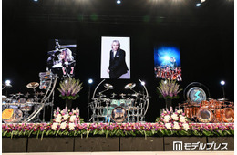LUNA SEAドラマー真矢さん「お別れの会」に約1000人参列 祭壇には3つのドラム並ぶ