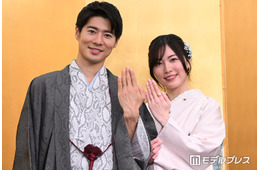 新婚の松井珠理奈、夫・ボイメン辻本達規とのお出かけショット公開「幸せオーラが隠しきれない」「わんちゃんもカメラ目線」と反響