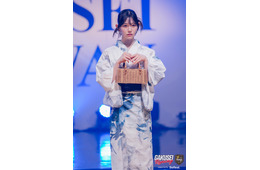 「今日好き」秋山みづき、浴衣×カチモリヘアがお似合い「清楚で可愛い」「透明感すごい」と絶賛の声【学生ランウェイ】