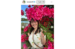 元NHK竹中知華アナ、ボディラインぴったりトップス姿にファン悶絶「目が釘付け」「メリハリボディ」