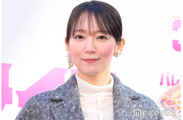 吉岡里帆、“別人級”黒柳徹子風ヘアを披露「新鮮」「クオリティ高い」の声