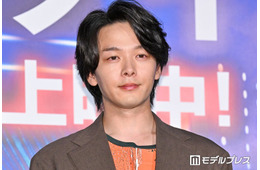 中村倫也、神木隆之介からの“無茶振り”に神対応「困った子だよ」観客から拍手喝采【君のクイズ】