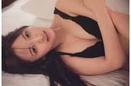 乃木坂46金川紗耶、ランジェリーから抜群プロポーション輝く 1st写真集先行カット第5弾公開【好きのグラデーション】
