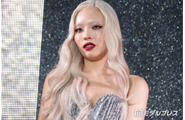 ちゃんみな、シルバードレス姿で華やか登場 マイケル役キャストらをリスペクト「新たな才能に出会えてとても幸せ」【Michael／マイケル】