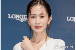 前田敦子、デコルテ見せベアトップドレスに反響「さらに綺麗になってる」「スタイル良すぎ」