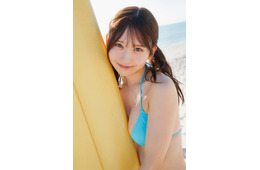 日向坂46藤嶌果歩、水着姿のオーシャンショット 1st写真集先行カット第7弾解禁【果実の歩幅】