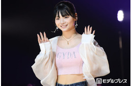 元ばんばんざい流那の妹・莉那（りな）、クロップド丈から引き締まったウエスト輝く「努力の賜物」「スタイル抜群」と視線集中【学生ランウェイ名古屋】