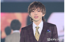 登録者280万超YouTuber・タケヤキ翔、ギャル風女装姿披露 人気女性芸人とのプリクラに「可愛すぎる」「メイク術がすごい」と反響