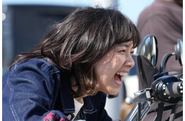 西野七瀬「免許返納!?」“舘ひろしから提案”アクションシーン秘話「もともと台本にはなかった」