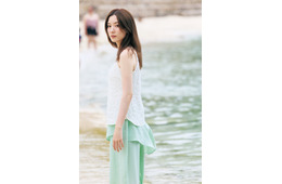 永野芽郁の素顔と本音 第一線で活躍する女優が魅せる等身大の姿【「MAGNOLIE」独占カット】