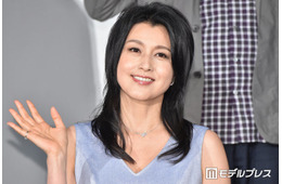 藤原紀香、おかっぱ×和服ショットに反響「凛としててかっこいい」「世界観が表現されてておしゃれ」の声