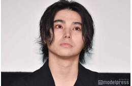 村上虹郎、インスタで謝罪「自身の言葉で当時のことをお話しさせていただければ」元交際相手への暴行疑いで書類送検