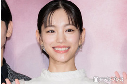 當真あみ、祖母との2ショット公開に反響「姿勢が良くて凛としてる」「上品」