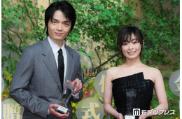 岡山天音＆森七菜「ひらやすみ」で演技賞受賞 お互いの役名呼んで感謝伝える「ヒロ兄」「なっちゃん」【第52回放送文化基金賞】