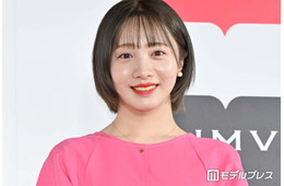 歌舞伎俳優の妻・元乃木坂46能條愛未、ハネムーンでモルディブへ 真っ赤なノースリワンピ姿に「透明感が爆発してる」「青い海に映える」と反響