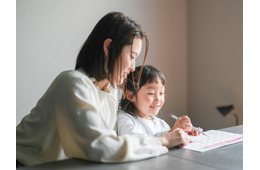 中学受験で差がつく子は何が違う？超難関「御三家」に子どもたちを合格させた3児の母がすすめる「思考力を鍛える行動」とは