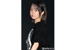 なえなの、美脚覗くレースショーパン姿 モノトーンコーデでオーラ全開【TGC新潟2026】
