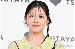 渡邉美穂、新しく増えた姪っ子抱く“叔母活”ショットに反響「癒された」「赤ちゃんも安心してる」