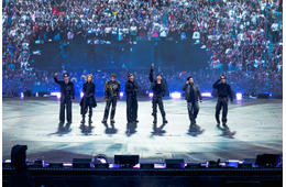 BTS、約72万人動員ヨーロッパツアー完走 フランス大統領夫妻が訪問・パリではグループ史上初の最多動員数記録「本当に幸せ」