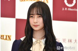 元乃木坂46鈴木絢音、美脚際立つ黒ミニワンピ姿の京都旅行ショット公開「圧倒的美少女」「美しすぎて見惚れる」の声