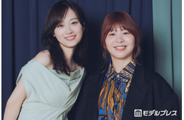 【山下美月×加納愛子「バカンスの法則」インタビュー】座長・橋本環奈の凄み「良い意味でバケモノ」仲良くなったきっかけは？交流秘話に迫る