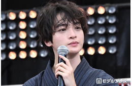 キスマイ玉森裕太、体調不良の観客見つけ優しく声掛け 30度超えの屋外イベント【マイ・フィクション】
