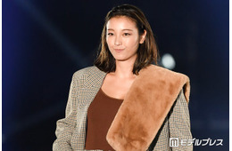 2児の母・木下優樹菜、14歳長女との肩組みショットに反響「おしゃれで素敵」「娘さん大人っぽい」
