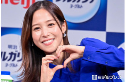 1児の母・鷲見玲奈、娘と浴衣姿で花火大会満喫「素敵な思い出」「可愛すぎる親子」と絶賛の声