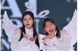 きりまる＆えみ姉、姉妹でお揃い天使コーデ キュートな投げキスに視線釘付け【関コレ2026A/W】