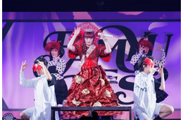 きゃりーぱみゅぱみゅ、デビュー15周年イベント「PAMYU FES」開催 FRUITS ZIPPER・木村カエラら集結…ツアー＆アルバム発表も