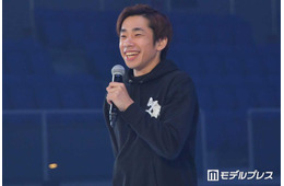 4児の父・織田信成、全員顔出し家族ショット公開「子どもたちの成長がすごい」「奥さん可愛すぎる」と反響