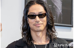 EXILE・AKIRA、“3児の父”HIROの変化明かす「9時には電話がつながらない」