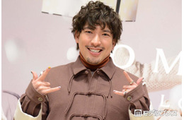 EXITりんたろー。＆本郷杏奈「もう4年目」子供達との結婚記念日ディナーショット公開「幸せな空間」「お子さんたちが大きくなってる」