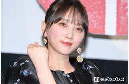 元乃木坂46与田祐希、3期生10周年記念日に過去ショット多数公開「みんなあどけなくて可愛い」「素敵な関係性」と反響
