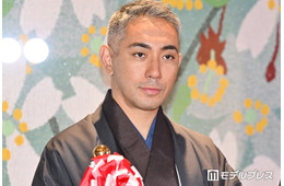 市川團十郎、息子・勸玄との親子ショット「横顔がそっくり」「だんだん逞しくなりましたね」