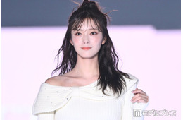 櫻坂46田村保乃、美肩＆美デコルテ全開ミニ丈ワンピ姿 ハーフアップで甘さプラス【TGC2026A/W】