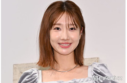 柏木由紀、ほっそり二の腕際立つノースリ衣装ショットに反響 ヘアチェンジも報告「スタイル抜群」「新しい髪型似合ってる」