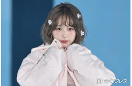 なえなの、ピンクニット×ミニ丈コーデで美脚披露「ガーリーで可愛い」「華やか」と反響【ガルアワ2026A/W】