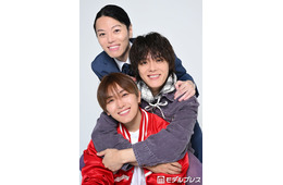“室三兄弟”龍太・たつき・将也、なにわ男子・藤原丈一郎も目撃した“パワフルオカン”エピソード「家に泊まりに来たことがあり…」【「ムロ家のアカンタレ」インタビュー後編】