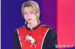 BUDDiiS森愁斗、ナポレオンジャケットでロイヤルオーラ纏う「英国の王子様かな？」「雰囲気違ってドキッとした」と悶絶の声【ガルアワ2026A/W】