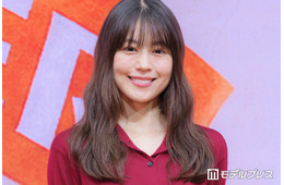 有村架純、ビールCM初出演に喜び「よく冷蔵庫に入っていましたので」堤真一・賀来賢人・小芝風花と笑顔で乾杯