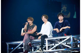 NEWS、ファンとのコール＆レスポンス・「KMK」あいうえお作文・オリジナルソング…三者三様の表現で愛伝える【メンバー挨拶】