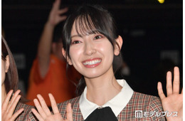 日向坂46金村美玖、フリルワンショルワンピで肌見せ「綺麗すぎる」「スタイル抜群」の声