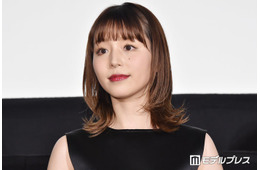 平野綾、誕生日に美デコルテ際立つ気品溢れるドレス姿披露「映画のワンシーンみたい」「大人の魅力が増してる」と絶賛の声