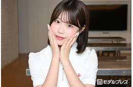 「今日好き」表すみれ、美脚際立つミニスカコーデ公開「くまさんも喜んでるね」「スタイル神」と反響