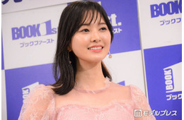 兒玉遥、胸元ざっくりの白キャミ姿公開「透明感が半端ない」「色っぽくてドキドキ」の声
